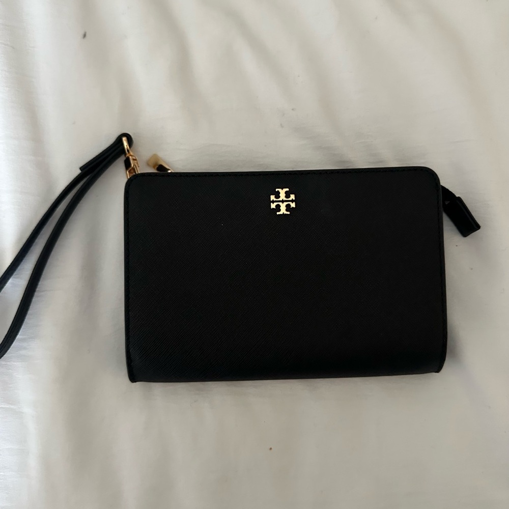 Tory Burch Wrestling